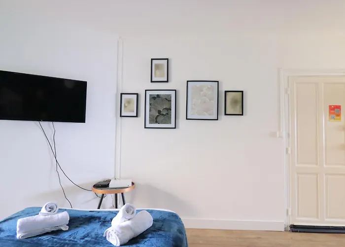 Le Neo - Studio Chic Avec Sa Cour Privative Et Fibre