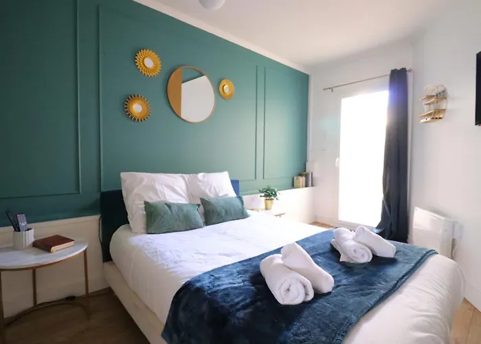 Le Neo - Studio Chic Avec Sa Cour Privative Et Fibre