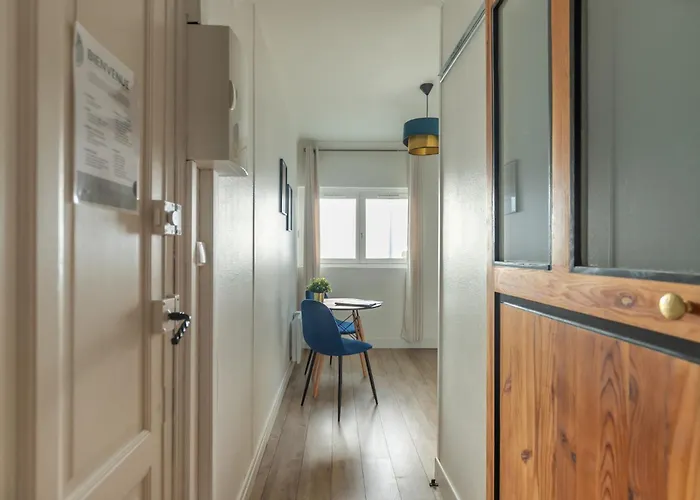 Le Neo - Studio Chic Avec Sa Cour Privative Et Fibre